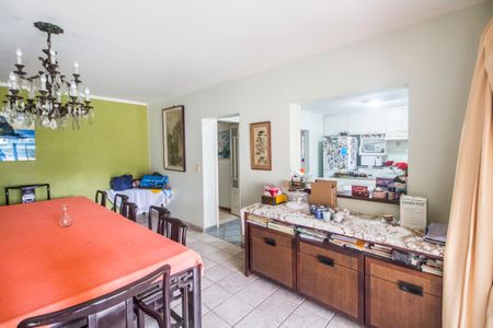 Casa de condomínio à venda com 468m², 3 quartos e 4 vagas Casa de condomínio à venda com 468m², 3 quartos e 4 vagasCozinha