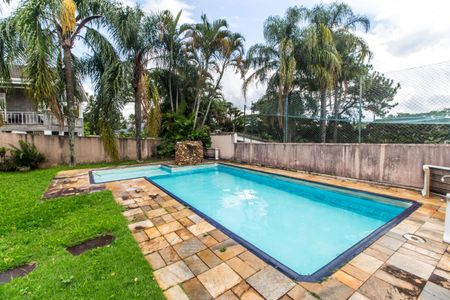 Casa de condomínio à venda com 468m², 3 quartos e 4 vagas Casa de condomínio à venda com 468m², 3 quartos e 4 vagasPiscina