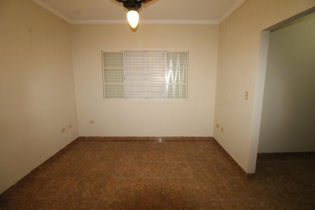 Casa para alugar com 250m², 4 quartos e 2 vagasSuíte 