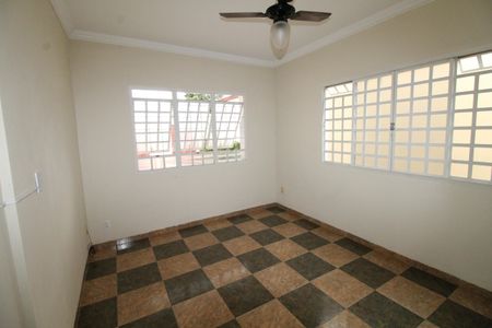 Casa para alugar com 250m², 4 quartos e 2 vagasQuarto 1