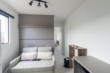 Sala/Cozinha de apartamento para alugar com 1 quarto, 32m² em Uberaba, Curitiba