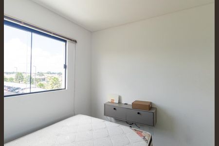 Quarto de apartamento para alugar com 1 quarto, 32m² em Uberaba, Curitiba