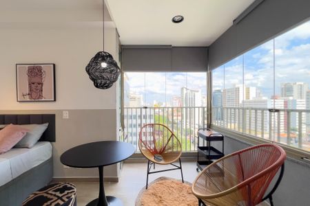 Studio para alugar com 27m², 1 quarto e sem vaga Studio para alugar com 27m², 1 quarto e sem vagaVaranda