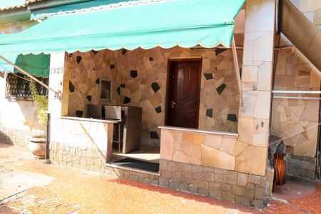 Casa à venda com 173m², 3 quartos e 4 vagasVaranda da Frente