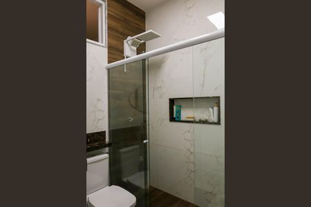 Casa à venda com 173m², 3 quartos e 4 vagasBanheiro Social