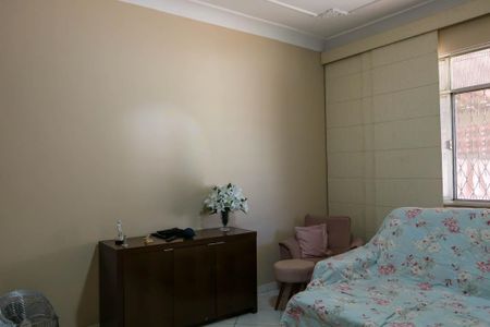 Sala de casa à venda com 3 quartos, 173m² em Inhaúma, Rio de Janeiro