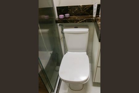 Casa à venda com 173m², 3 quartos e 4 vagasBanheiro do Quarto Suíte