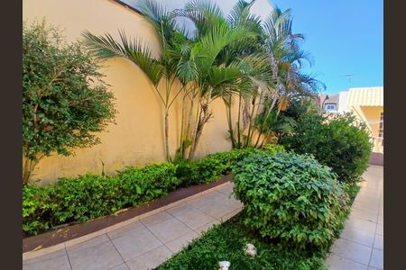 Casa de condomínio para alugar com 450m², 3 quartos e 4 vagas Casa de condomínio para alugar com 450m², 3 quartos e 4 vagasÁrea externa