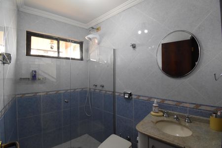 Casa de condomínio para alugar com 450m², 3 quartos e 4 vagasBanheiro 2