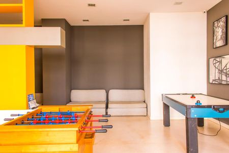 Apartamento à venda com 74m², 2 quartos e 1 vagaÁrea comum - Espaço de jogos