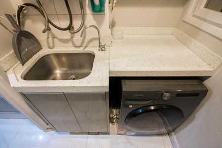 Apartamento à venda com 74m², 2 quartos e 1 vagaÁrea de serviço