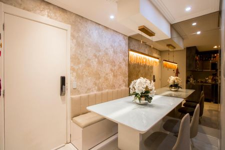 Apartamento à venda com 74m², 2 quartos e 1 vagaSala