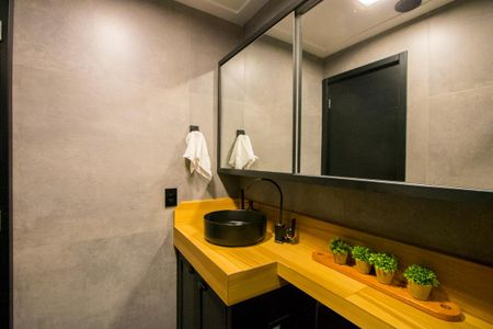 Apartamento à venda com 74m², 2 quartos e 1 vagaBanheiro social