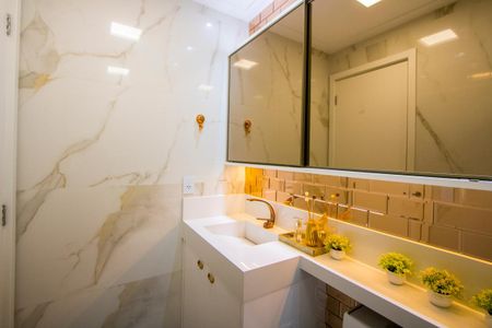 Apartamento à venda com 74m², 2 quartos e 1 vagaBanheiro do quarto 1