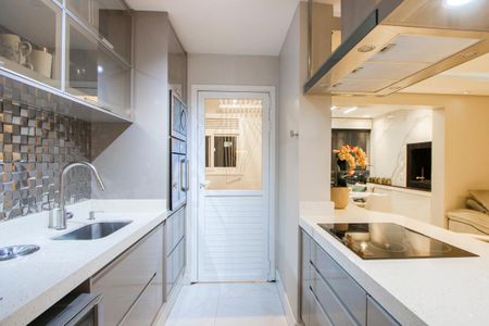 Apartamento à venda com 74m², 2 quartos e 1 vagaCozinha