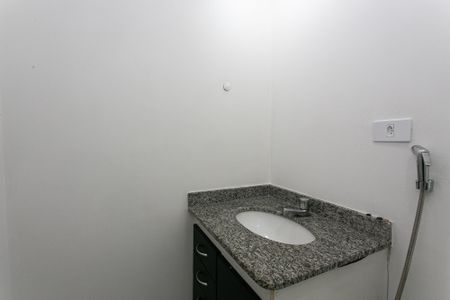 Apartamento à venda com 77m², 3 quartos e 1 vaga Apartamento à venda com 77m², 3 quartos e 1 vagaBanheiro da Suíte