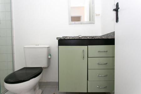 Apartamento à venda com 77m², 3 quartos e 1 vaga Apartamento à venda com 77m², 3 quartos e 1 vagaBanheiro