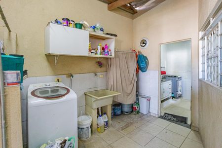 Casa à venda com 180m², 3 quartos e 2 vagasÁrea de Serviço
