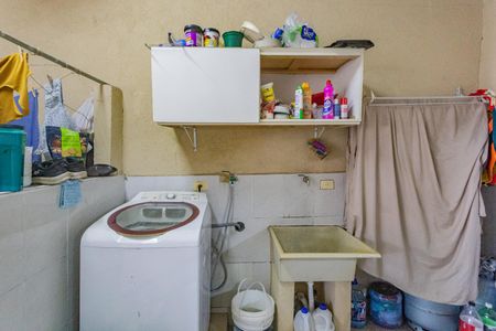Casa à venda com 180m², 3 quartos e 2 vagasÁrea de Serviço
