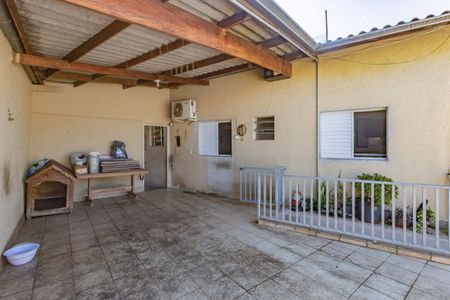 Casa à venda com 180m², 3 quartos e 2 vagasSacada