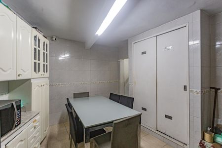 Casa à venda com 180m², 3 quartos e 2 vagasSala e Cozinha