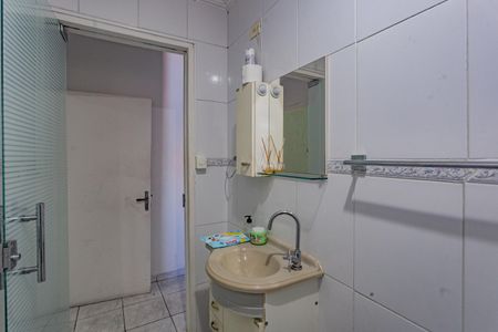 Casa à venda com 180m², 3 quartos e 2 vagasSuíte