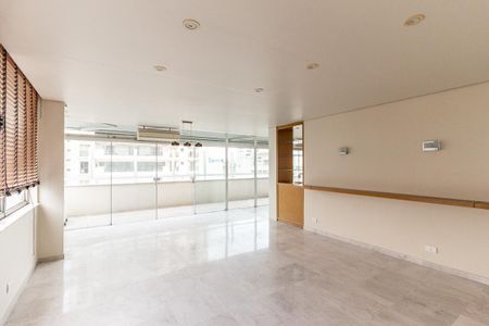 Apartamento à venda com 237m², 4 quartos e 2 vagas Apartamento à venda com 237m², 4 quartos e 2 vagasSala