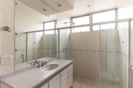 Apartamento à venda com 237m², 4 quartos e 2 vagas Apartamento à venda com 237m², 4 quartos e 2 vagasSuíte 1