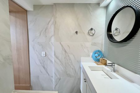 Apartamento para alugar com 330m², 4 quartos e 2 vagasBanheiro da suíte 1