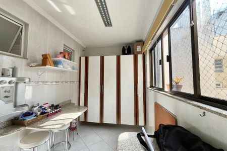 Apartamento para alugar com 330m², 4 quartos e 2 vagasCozinha 
