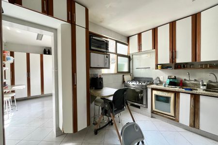 Apartamento para alugar com 330m², 4 quartos e 2 vagasCozinha 