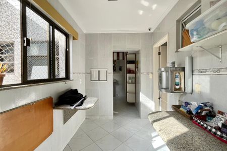 Apartamento para alugar com 330m², 4 quartos e 2 vagasCozinha 
