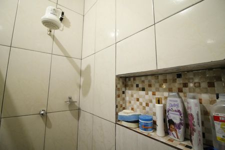 Casa à venda com 200m², 2 quartos e 1 vagaBanheiro