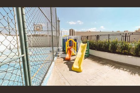 Apartamento à venda com 71m², 3 quartos e 2 vagasÁrea comum - Playground