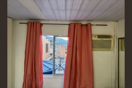 Casa à venda com 45m², 2 quartos e sem vaga