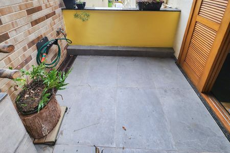 Apartamento para alugar com 66m², 1 quarto e 1 vagaVaranda 