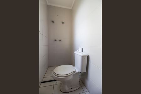 Apartamento para alugar com 133m², 4 quartos e 2 vagas Apartamento para alugar com 133m², 4 quartos e 2 vagasBanheiro de serviço