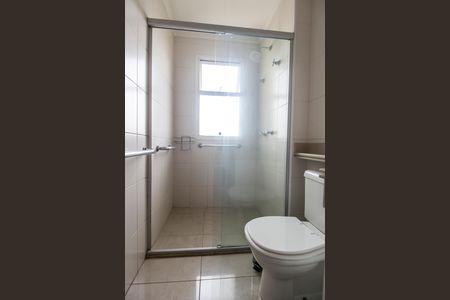 Apartamento para alugar com 133m², 4 quartos e 2 vagas Apartamento para alugar com 133m², 4 quartos e 2 vagasBanheiro 2