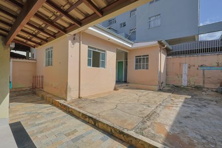 Casa à venda com 215m², 3 quartos e 2 vagasÁrea comum