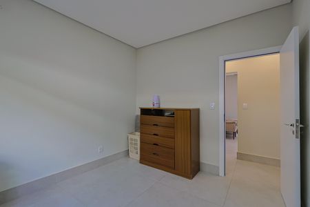 Casa à venda com 215m², 3 quartos e 2 vagasQuarto