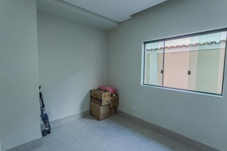 Casa à venda com 215m², 5 quartos e 2 vagasQuarto 2