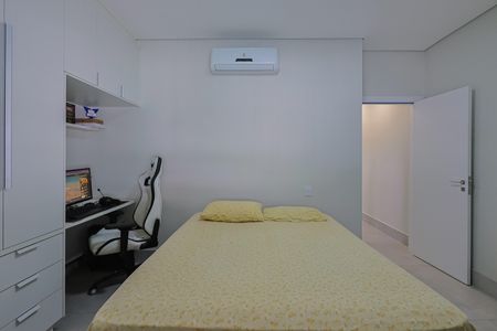 Casa à venda com 215m², 3 quartos e 2 vagasQuarto 2