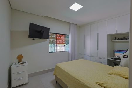 Casa à venda com 215m², 3 quartos e 2 vagasQuarto 2