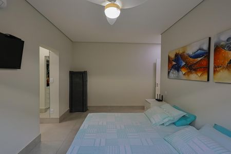 Casa à venda com 215m², 3 quartos e 2 vagasSuíte