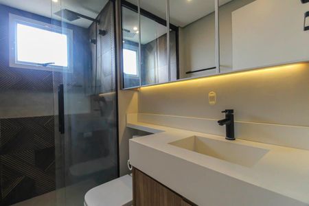 Apartamento à venda com 98m², 3 quartos e 2 vagas Apartamento à venda com 98m², 3 quartos e 2 vagasBanheiro da Suíte