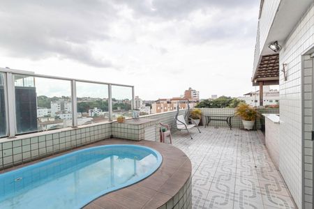 Apartamento à venda com 170m², 3 quartos e 3 vagasCobertura