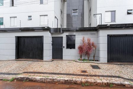 Apartamento à venda com 170m², 3 quartos e 3 vagasFachada