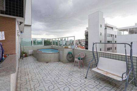 Apartamento à venda com 170m², 3 quartos e 3 vagasCobertura