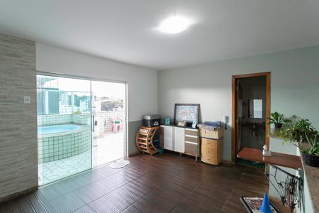 Apartamento à venda com 170m², 3 quartos e 3 vagasCobertura - Sala 2