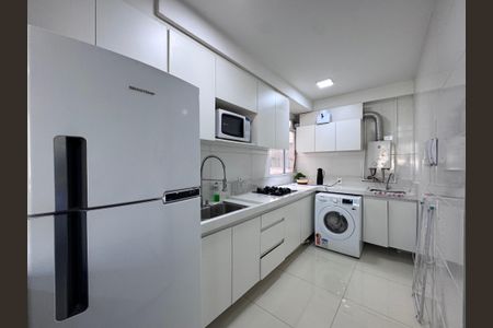 Apartamento à venda com 45m², 2 quartos e 1 vagaCozinha e Área de Serviço
